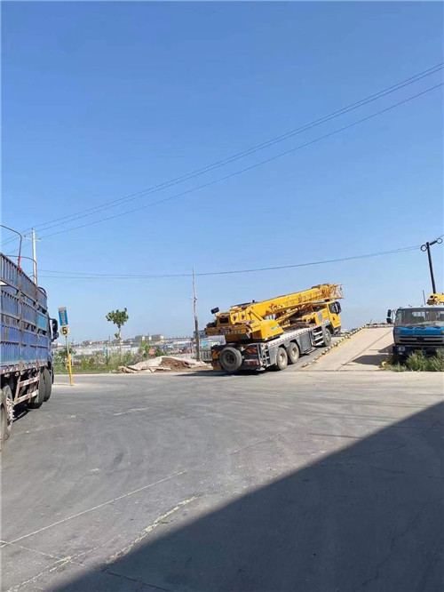 静宁县25吨吊车的租赁价格大概是多少？